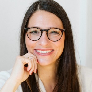 20250430 LeaFabienne business portraits Elif 35