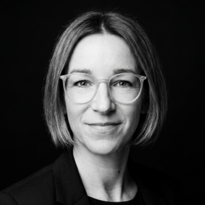 nicole riegler studio dark2